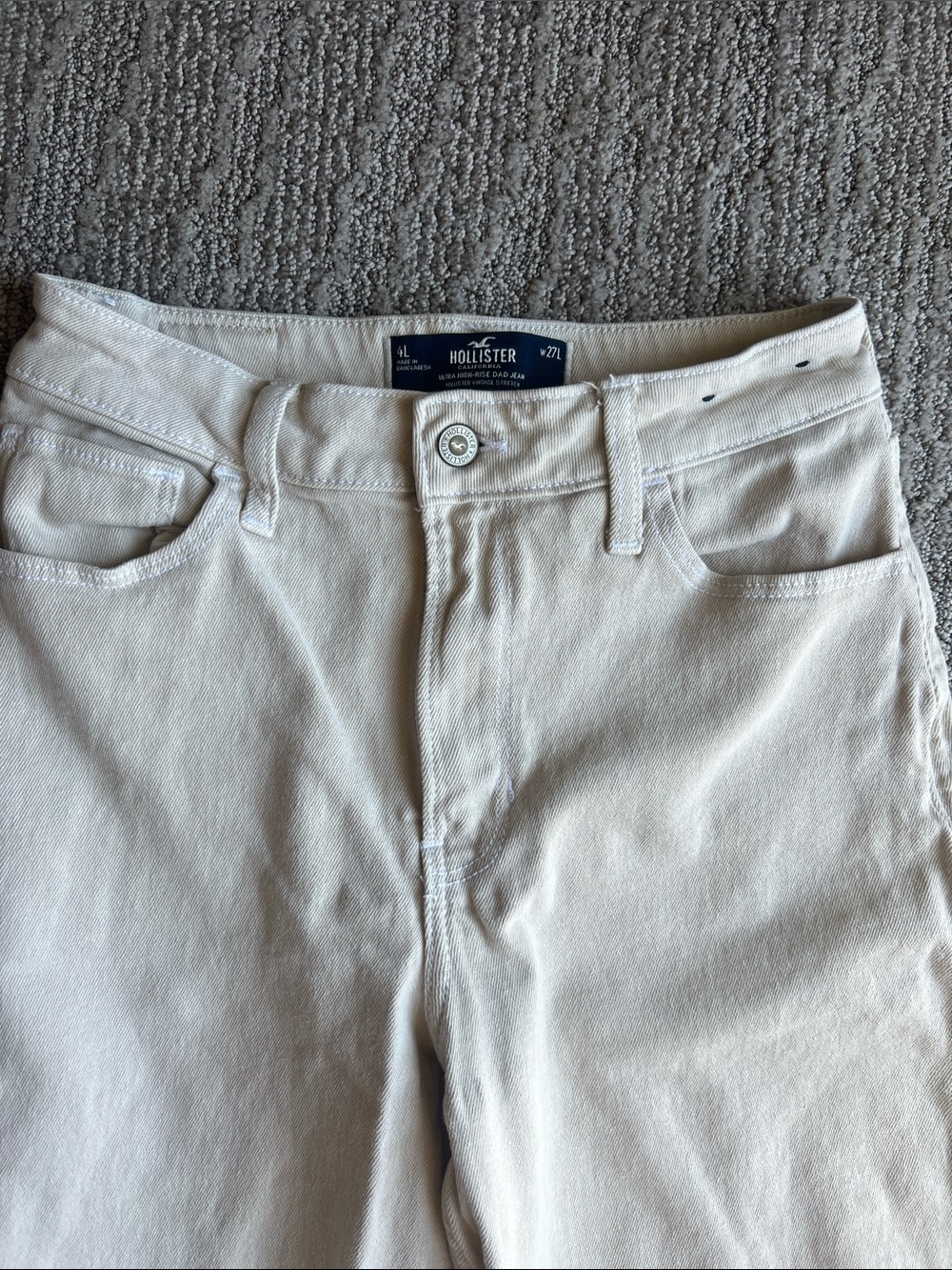 Hollister Ultra High-Rise Dad Jean
